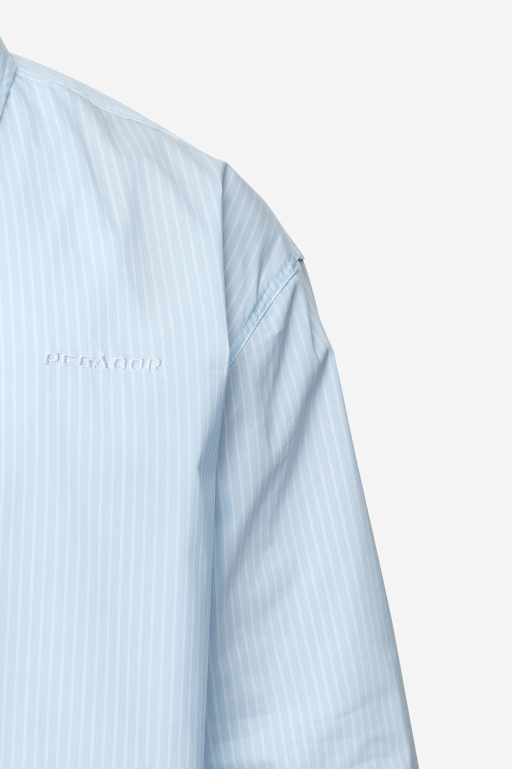 Pegador Raton Oversized Longsleeve Shirt Baby Blue White Detailshot aus der Next Wave Kollektion für Herren