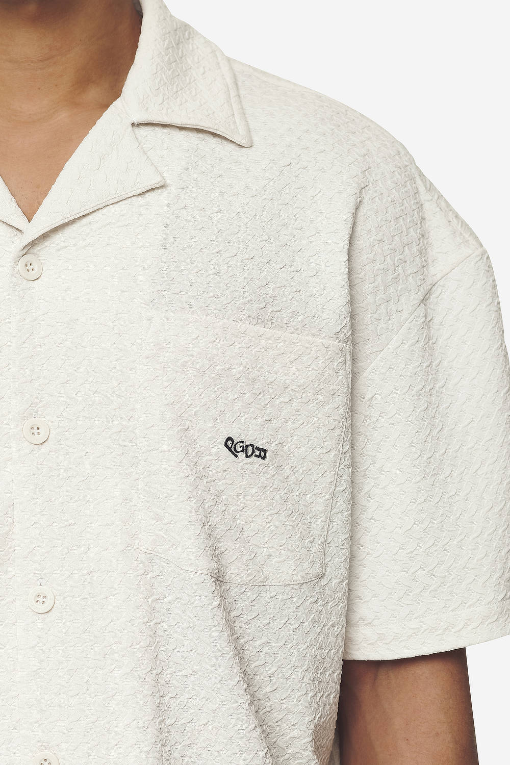 Pegador Wyton Structured Summer Shirt Salty Cream Detailshot aus der Next Wave Kollektion für Herren