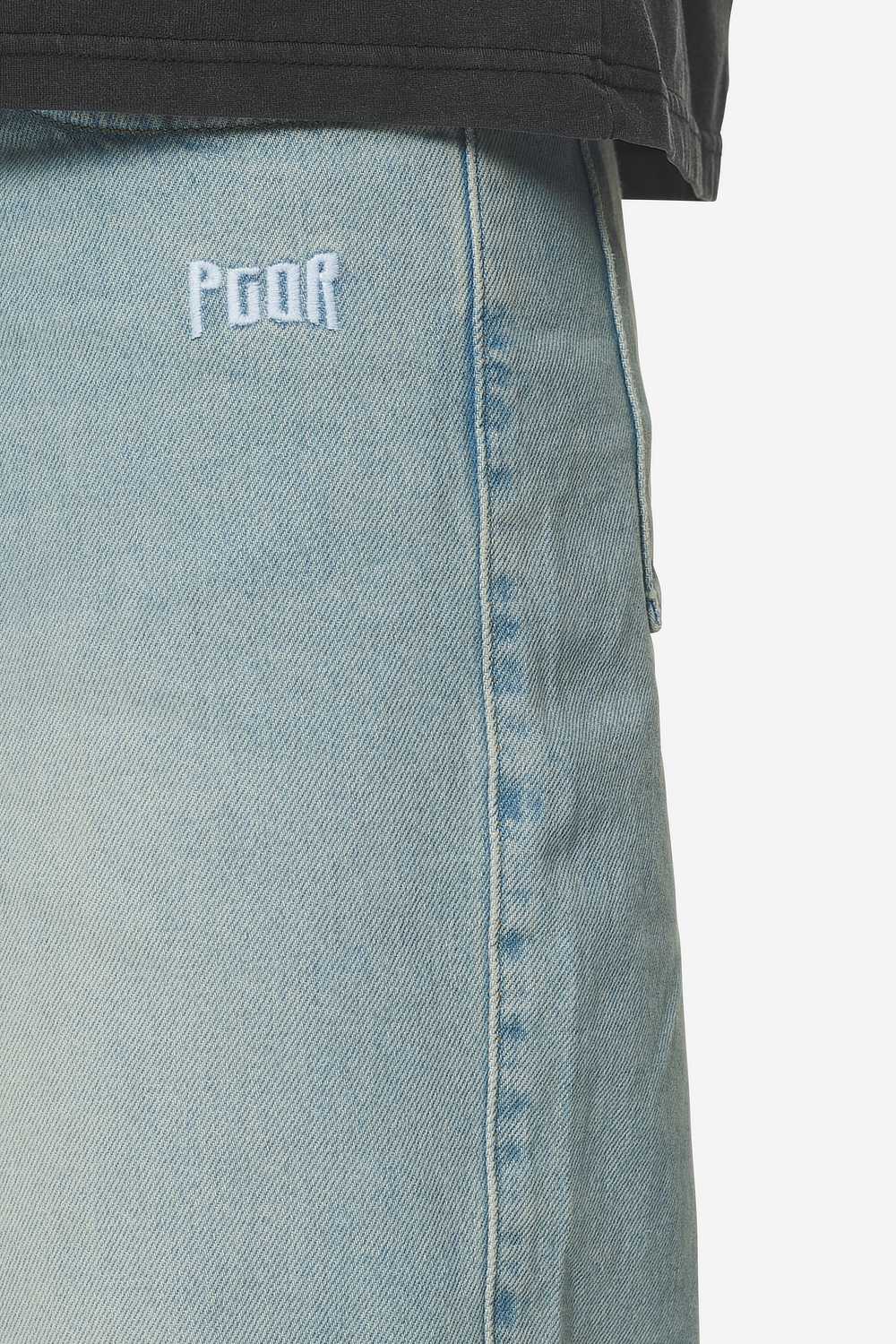 Pegador Alcoa Jorts Sand Washed Blue Detailshot aus der Next Wave Kollektion für Herren