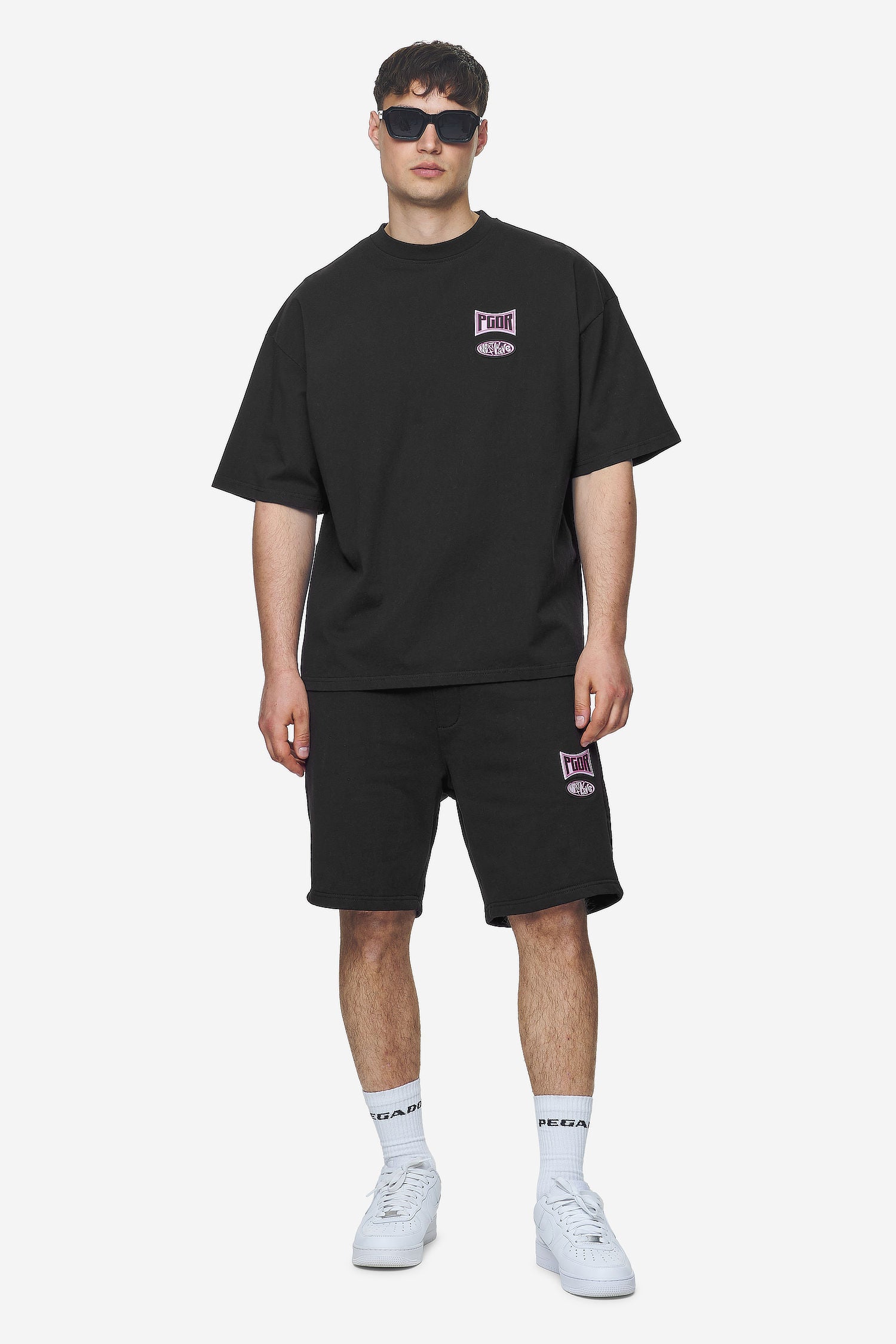 Pegador Keyes Terry Shorts Washed Black Ganzkörper Bild aus der Next Wave Kollektion für Herren