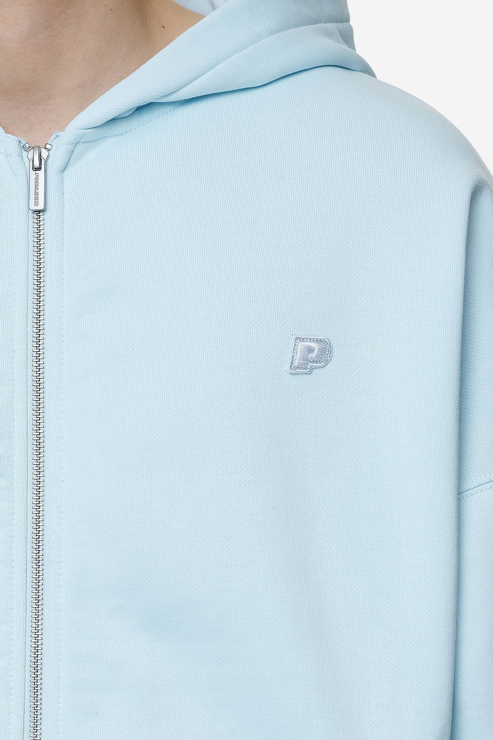 Pegador Leono Boxy Sweat Jacket Washed Baby Blue Baby Blue Detailshot aus der Next Wave Kollektion für Herren