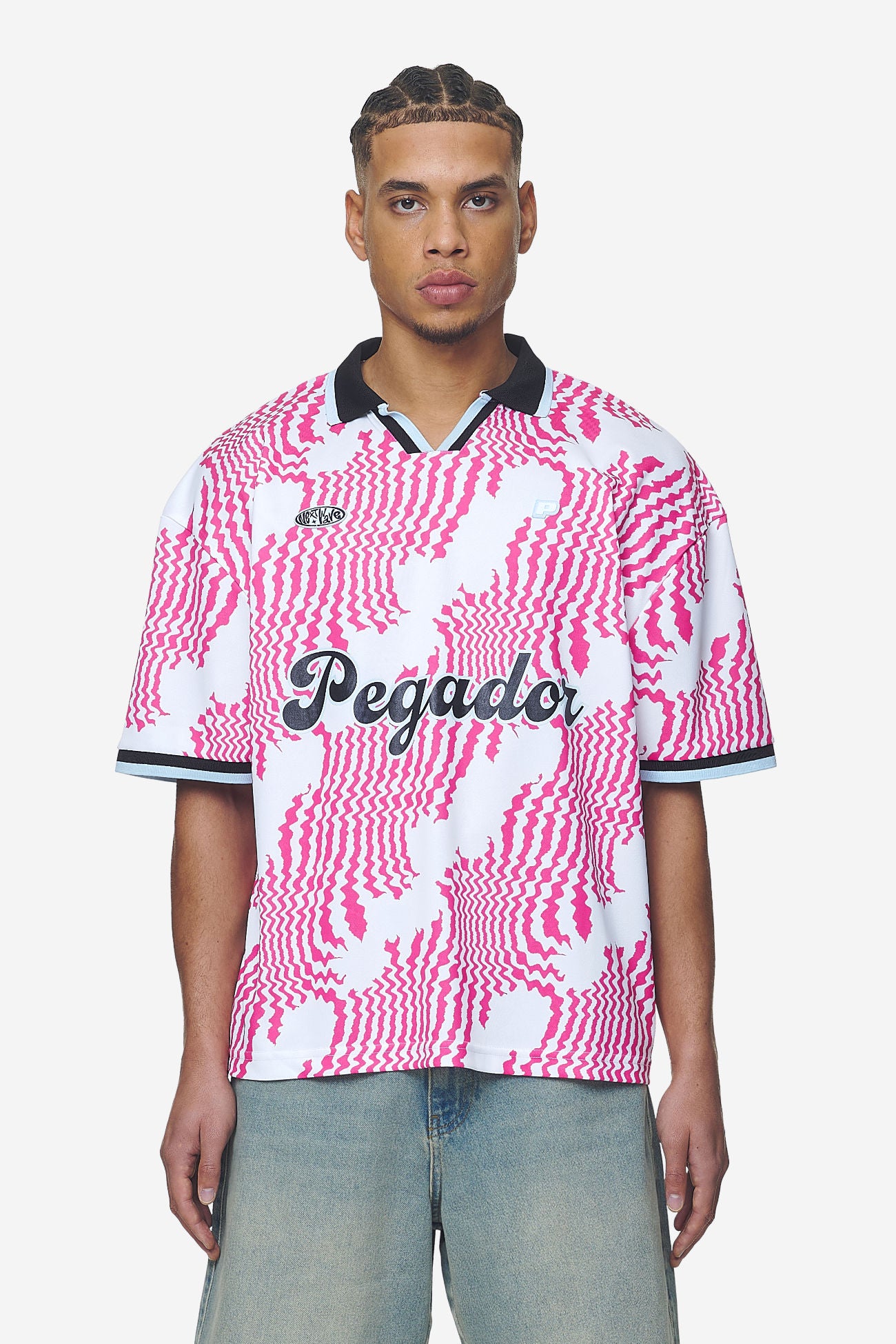 Pegador Worden Boxy Trikot White Pink Hauptansicht aus der Next Wave Kollektion für Herren