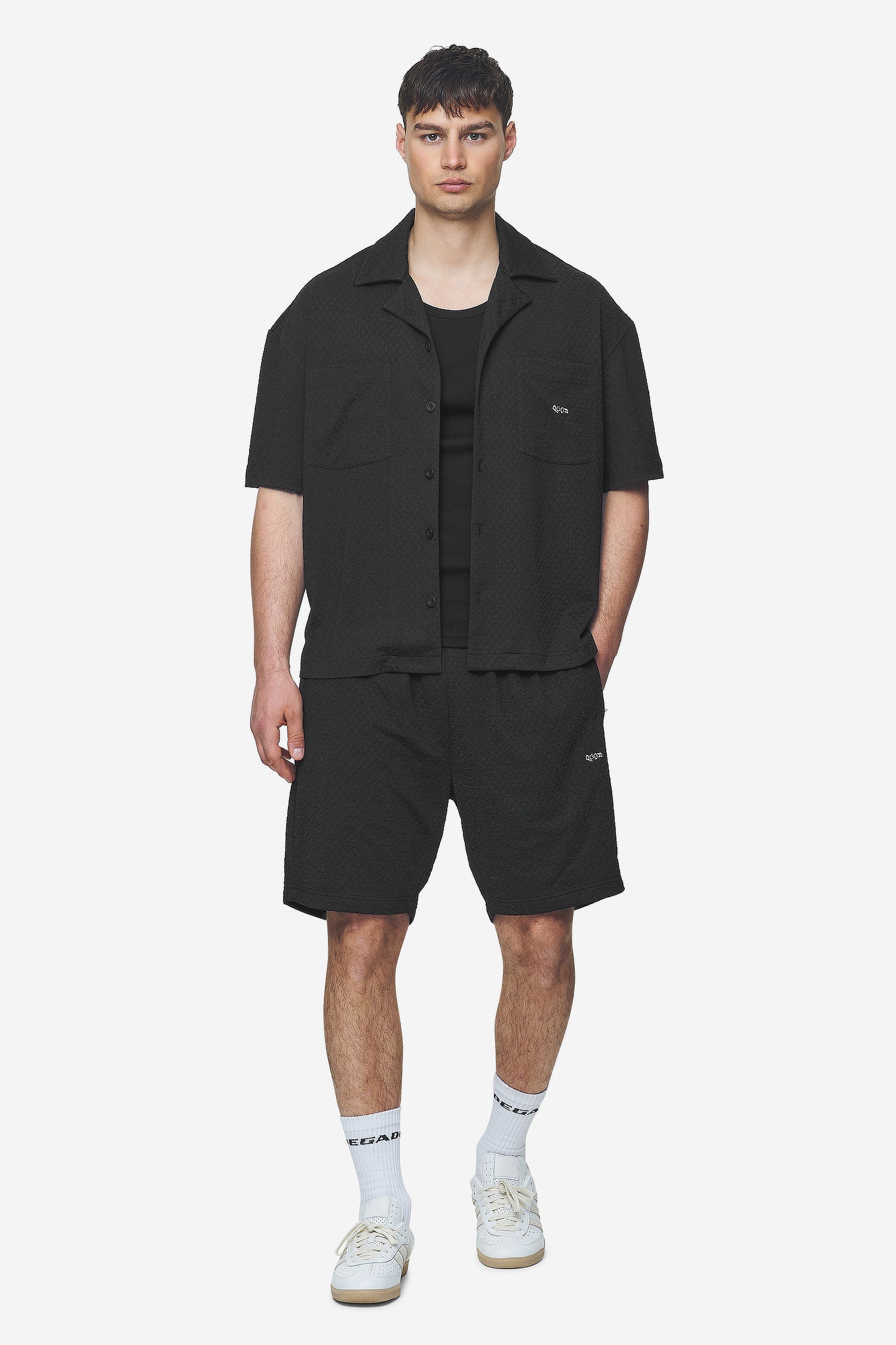 Pegador Wyton Structured Summer Shorts Black Ganzkörper Bild aus der Next Wave Kollektion für Herren