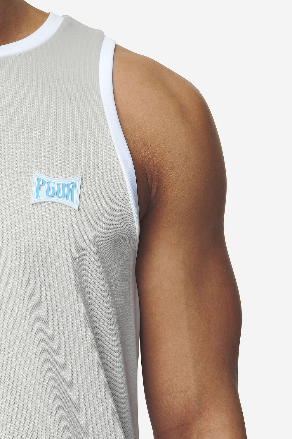 Pegador Tulare Mesh Tank Top Pearl Grey Detailshot aus der Next Wave Kollektion für Herren