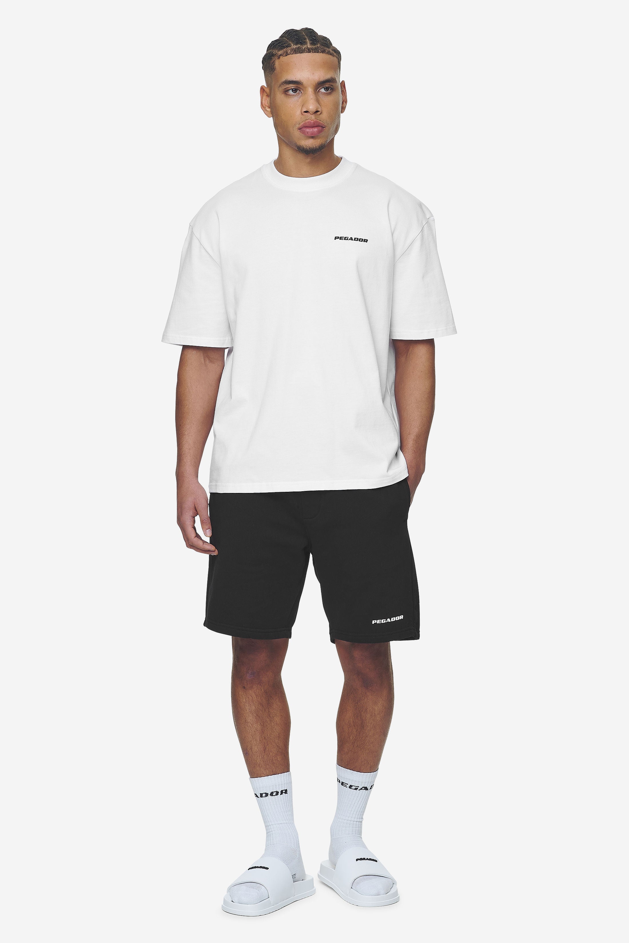 Pegador Logo Oversized Tee White Black Gum Ganzkörper Bild aus der Next Wave Kollektion für Herren