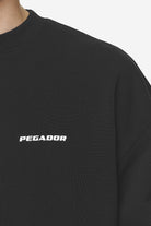 Pegador Logo Oversized Sweater Washed Black White Gum Detailshot aus der Next Wave Kollektion für Herren