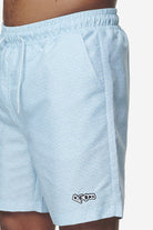 Pegador Kempton Monogram Swim Shorts Baby Blue Detailshot aus der Next Wave Kollektion für Herren