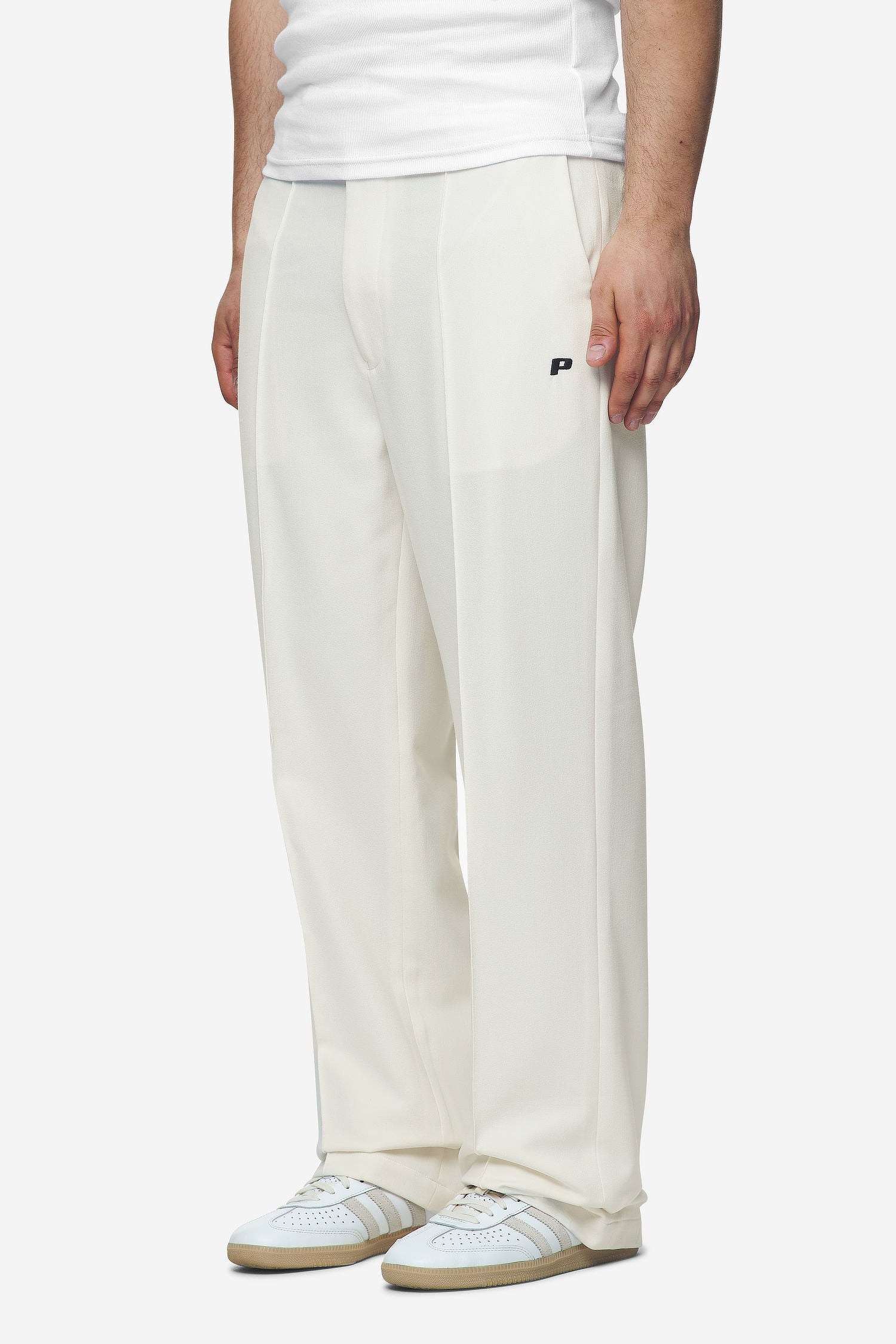 Pegador Serrano Wide Suit Pants Salty Cream Seitenansicht aus der Next Wave Kollektion für Herren