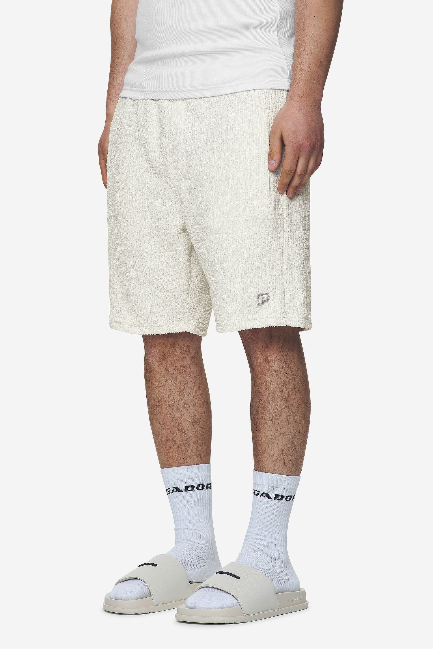 Pegador Libco Structured Knit Shorts Salty Cream Seitenansicht aus der Next Wave Kollektion für Herren