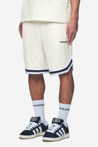 Pegador Lansing Basketball Shorts Salty Cream Seitenansicht aus der Next Wave Kollektion für Herren