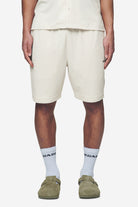 Pegador Wyton Structured Summer Shorts Salty Cream Seitenansicht aus der Next Wave Kollektion für Herren