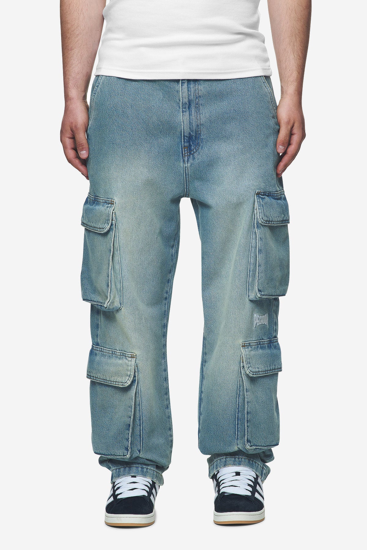 Pegador Romain Wide Denim Cargo Pants Washed Vintage Blue Hauptansicht aus der Next Wave Kollektion für Herren