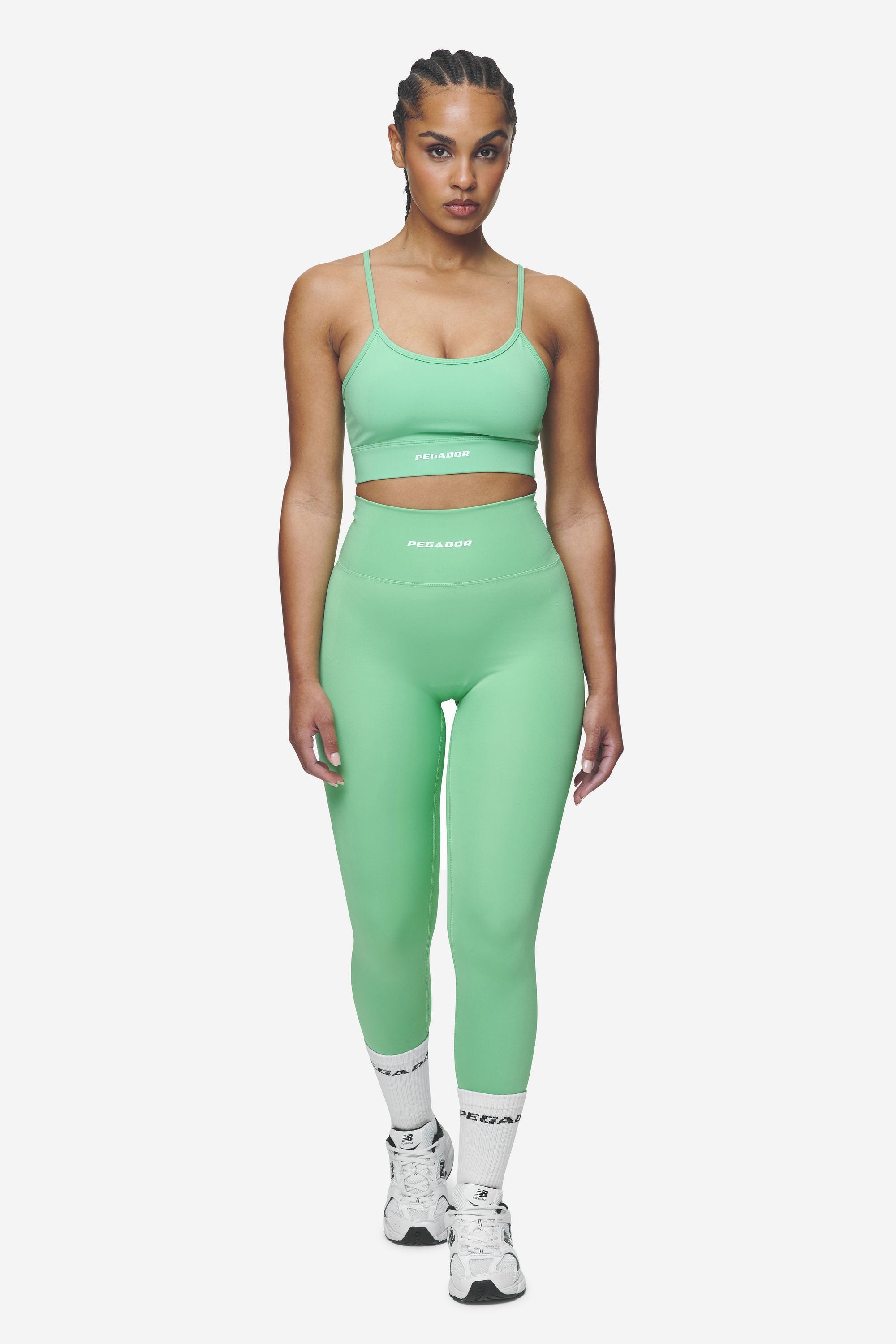 Pegador Leya Leggings Peppermint Green White Ganzkörper Bild aus der Next Wave Kollektion für DaHerren