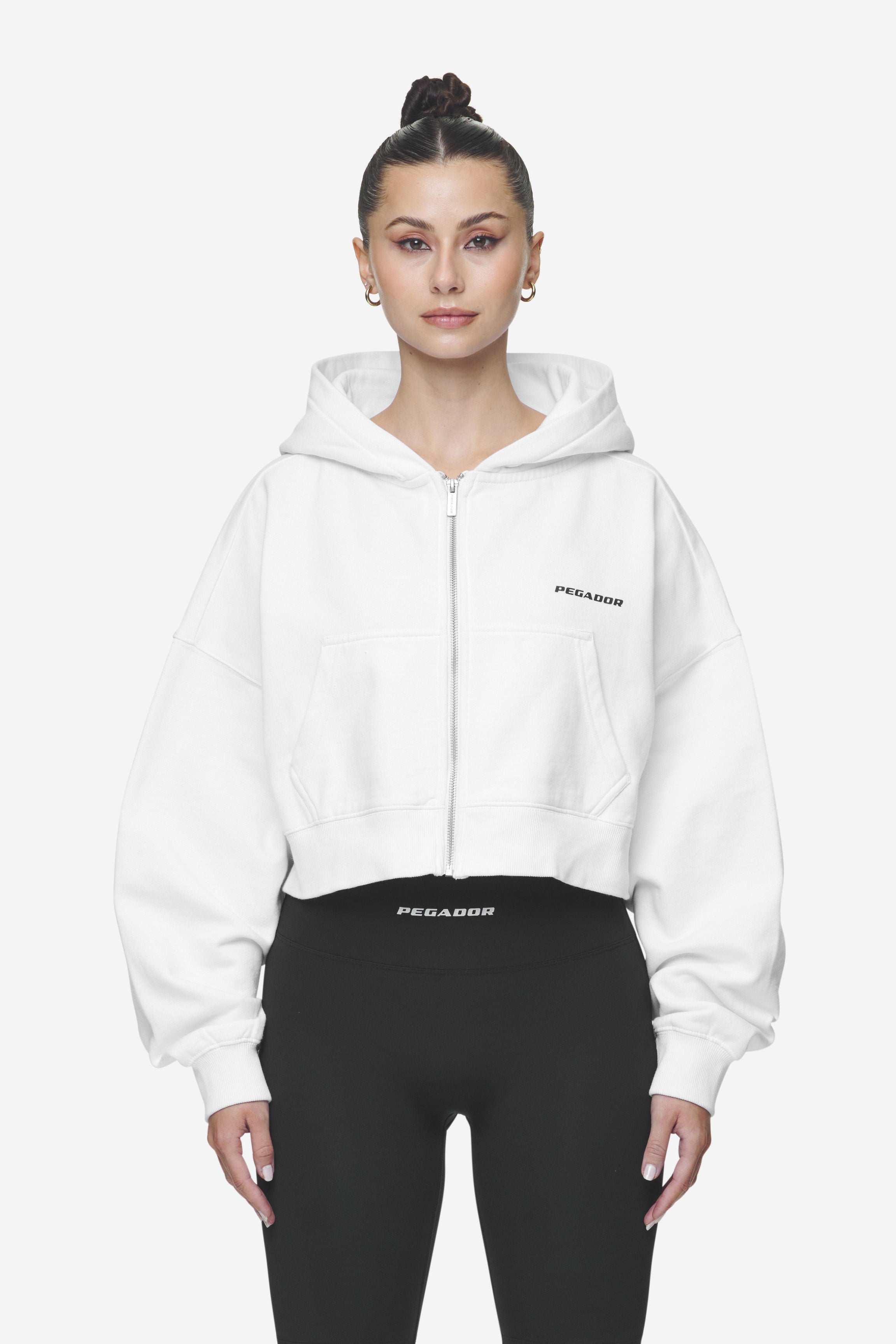 Pegador Lana Logo Cropped Sweat Jacket White Black Gegenansicht aus der Next Wave Kollektion für DaHerren