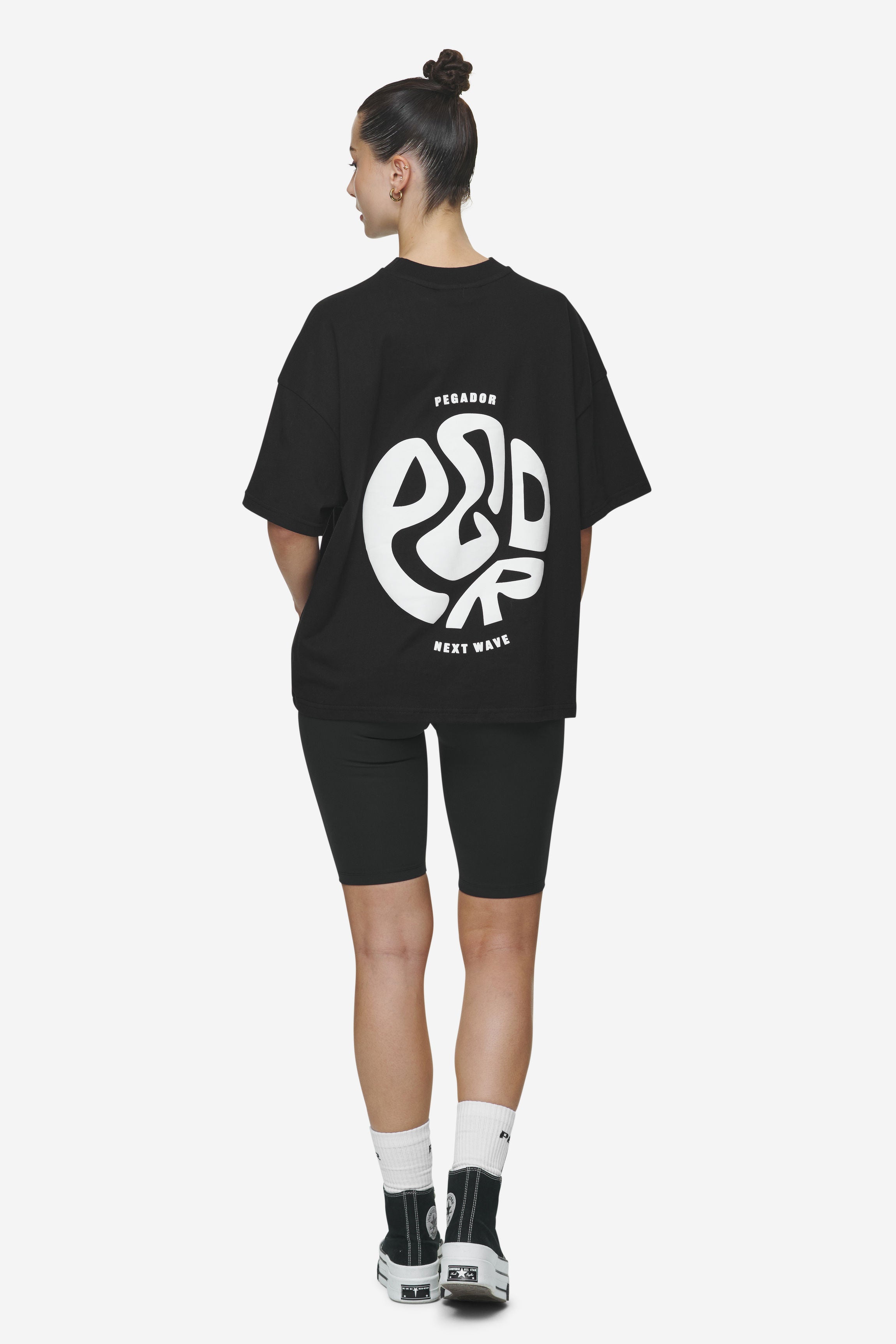 Pegador Gabi Heavy Oversized Tee Black Seitenansicht aus der Next Wave Kollektion für DaHerren