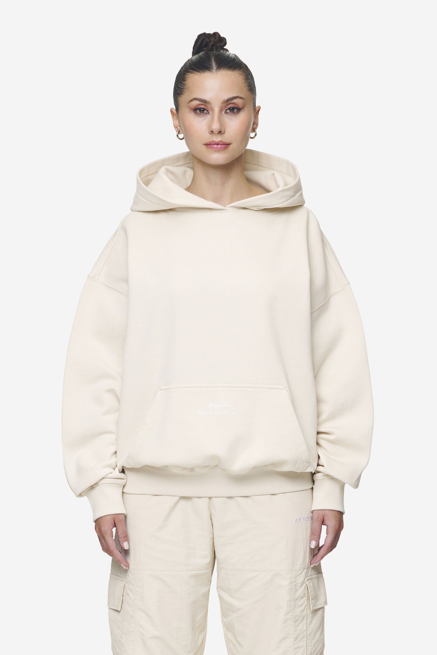 Pegador Yebra Oversized Hoodie Washed Coast Sand Gegenansicht aus der Next Wave Kollektion für DaHerren