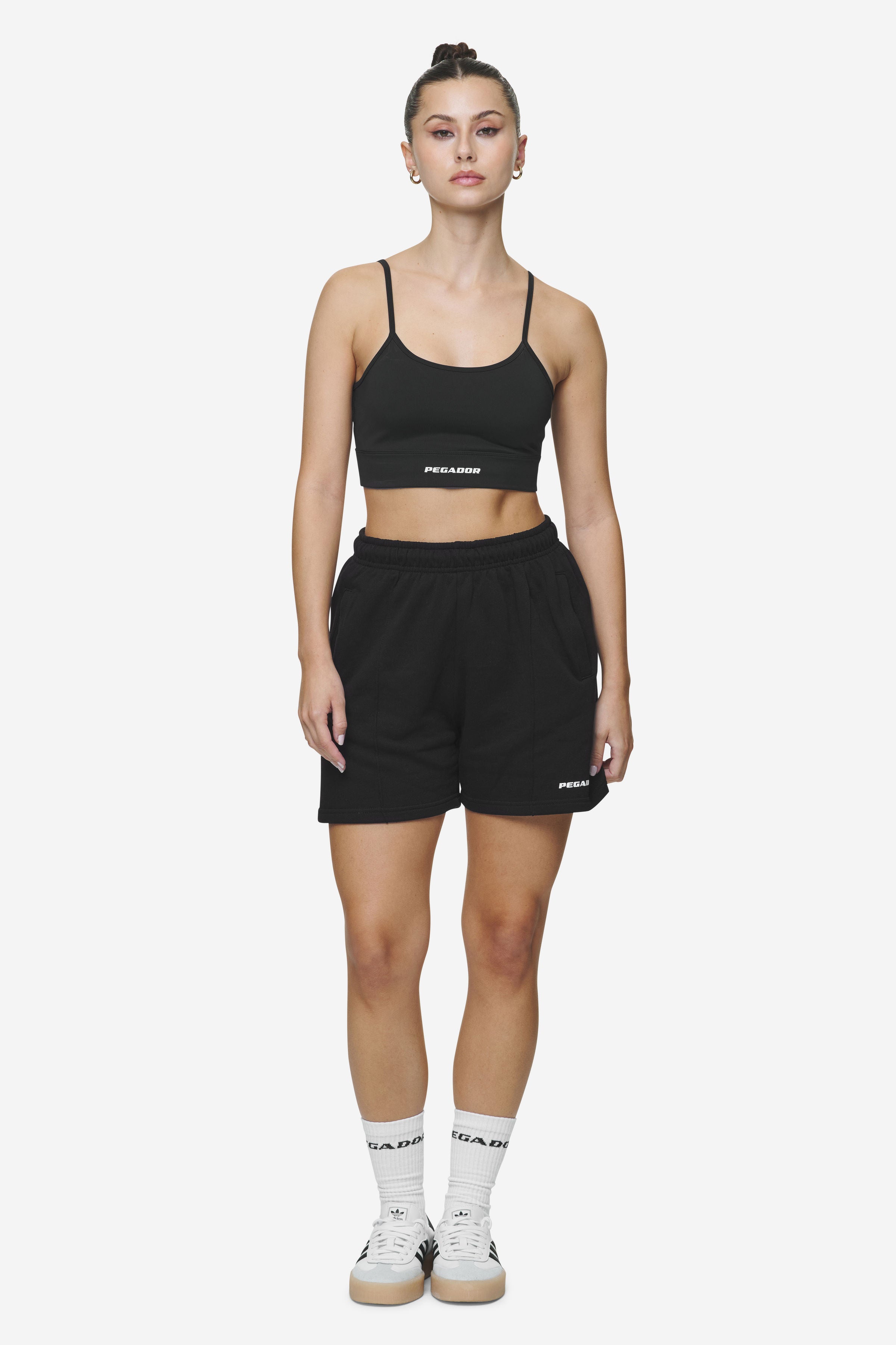 Pegador Sully High Waisted Shorts Black White Gum Seitenansicht aus der Next Wave Kollektion für DaHerren