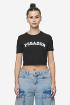 Pegador Jenna Cropped Baby Tee Black Hauptansicht aus der Next Wave Kollektion für DaHerren