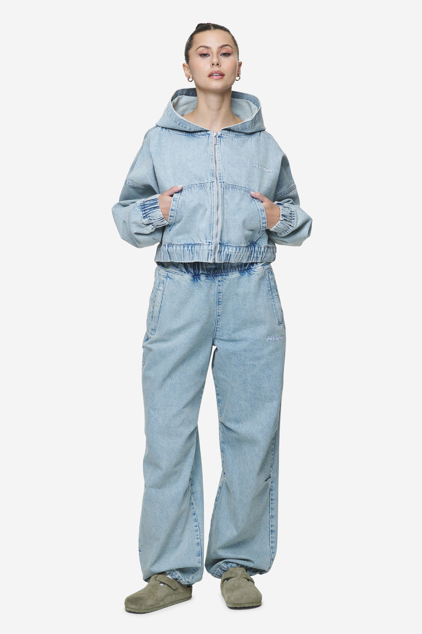 Pegador Zona Cropped Denim Zip Jacket Washed Pale Blue Seitenansicht aus der Next Wave Kollektion für DaHerren