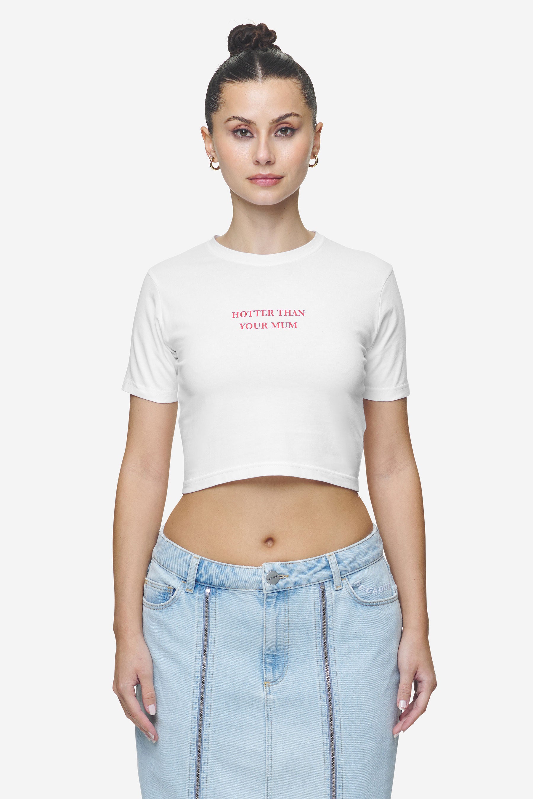 Pegador Reyna Cropped Baby Tee White Hauptansicht aus der Next Wave Kollektion für DaHerren