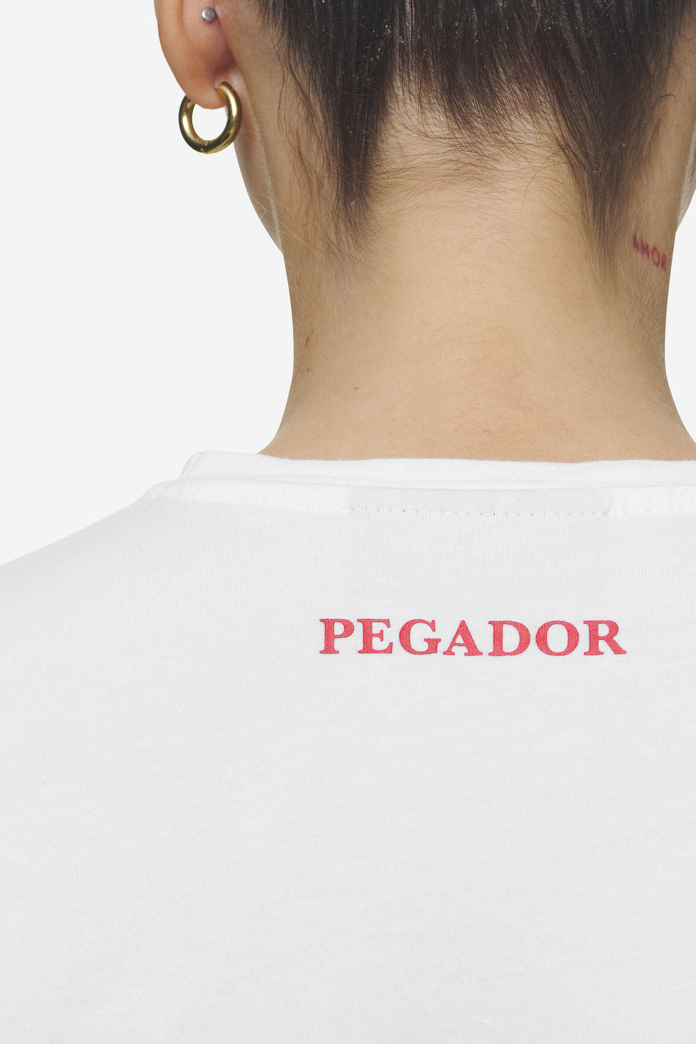 Pegador Reyna Cropped Baby Tee White Detailshot aus der Next Wave Kollektion für DaHerren