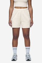 Pegador Sully High Waisted Shorts Washed Coast Sand White Gum Hauptansicht aus der Next Wave Kollektion für DaHerren