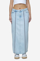 Pegador Aya Denim Midi Zip Skirt Washed Light Blue Hauptansicht aus der Next Wave Kollektion für DaHerren