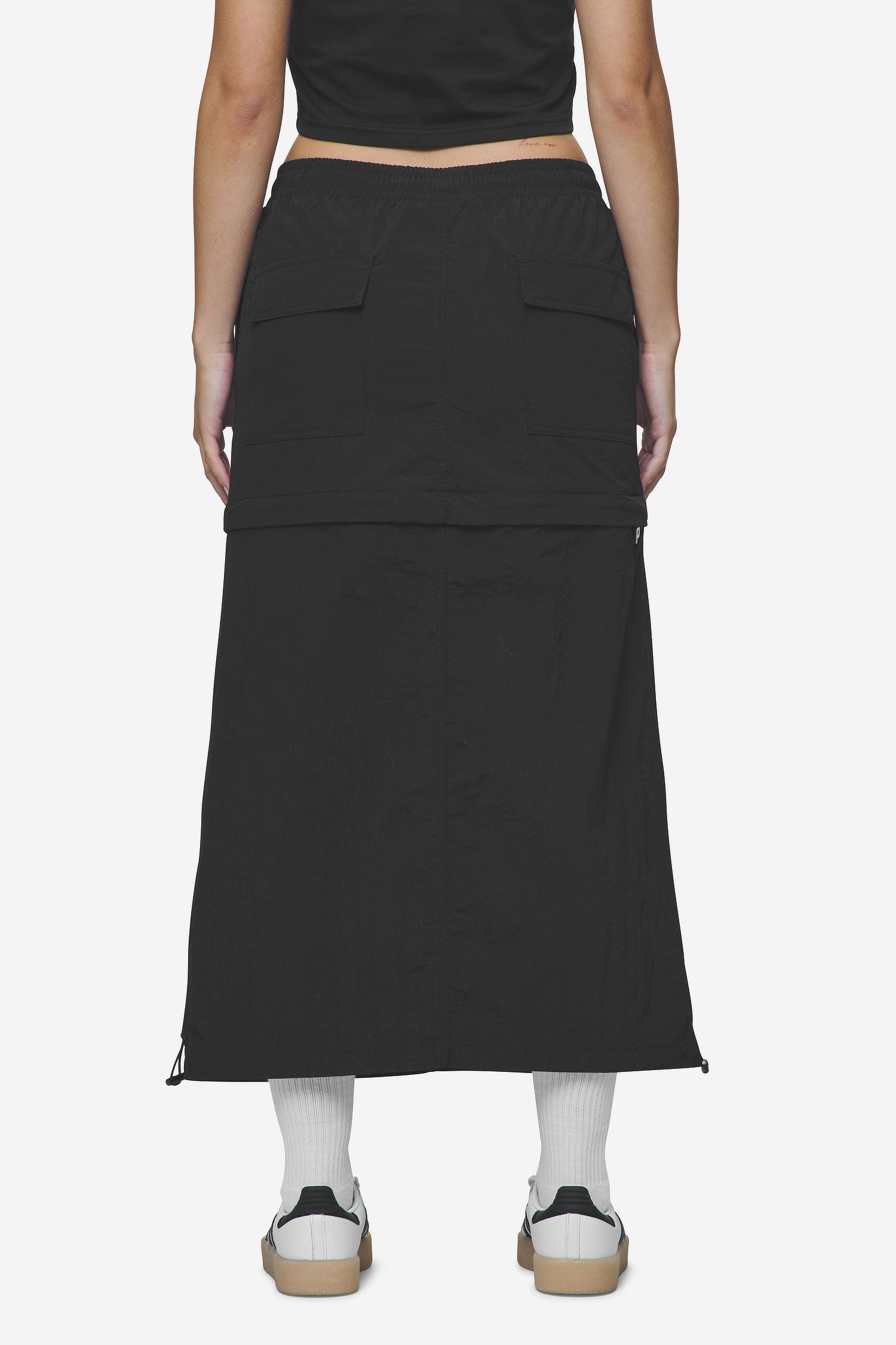 Pegador Delia 2-In-1 Parachute Skirt Black Detailshot aus der Next Wave Kollektion für DaHerren