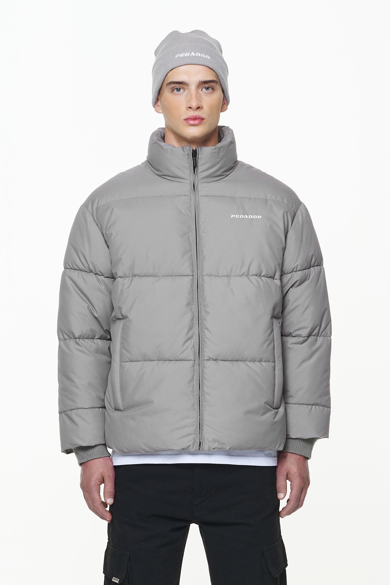 Pegador Solin Puffer Jacket Rock Grey Seitenansicht aus der PEGADOR® Outerwear 23 Kollektion für Herren