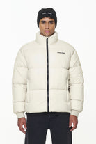 Pegador Picard Puffer Jacket Cream Gegenansicht aus der PEGADOR® Outerwear 23 Kollektion für Herren