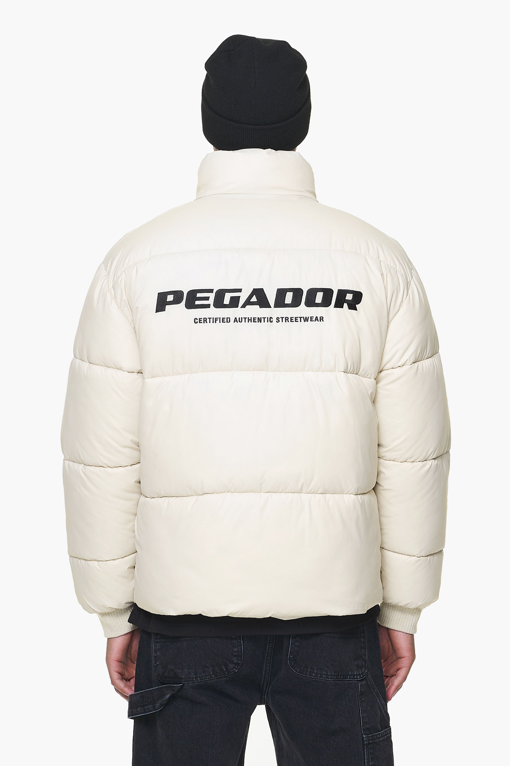 Pegador Picard Puffer Jacket Cream Hauptansicht aus der PEGADOR® Outerwear 23 Kollektion für Herren