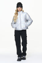 Pegador Sugar Future Puffer Jacket Chrome Seitenansicht aus der PEGADOR® Outerwear 23 Kollektion für DaHerren