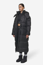 Pegador Lynn Puffer Coat Black Gegenansicht aus der PEGADOR® Outerwear 24 Kollektion für DaHerren