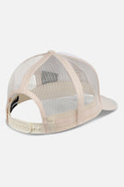 Pegador P Logo Baseball Trucker Cap White Desert Sand Seitenansicht aus der Never Too Late Kollektion für Herren