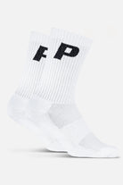 Pegador P Logo Socks White Black Seitenansicht aus der PEGADOR® Kollektion für Herren und Damen