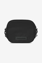 Pegador Rubber Logo Patch Nylon Shoulder Strap Bag Black Seitenansicht aus der Most Alive Kollektion für Herren