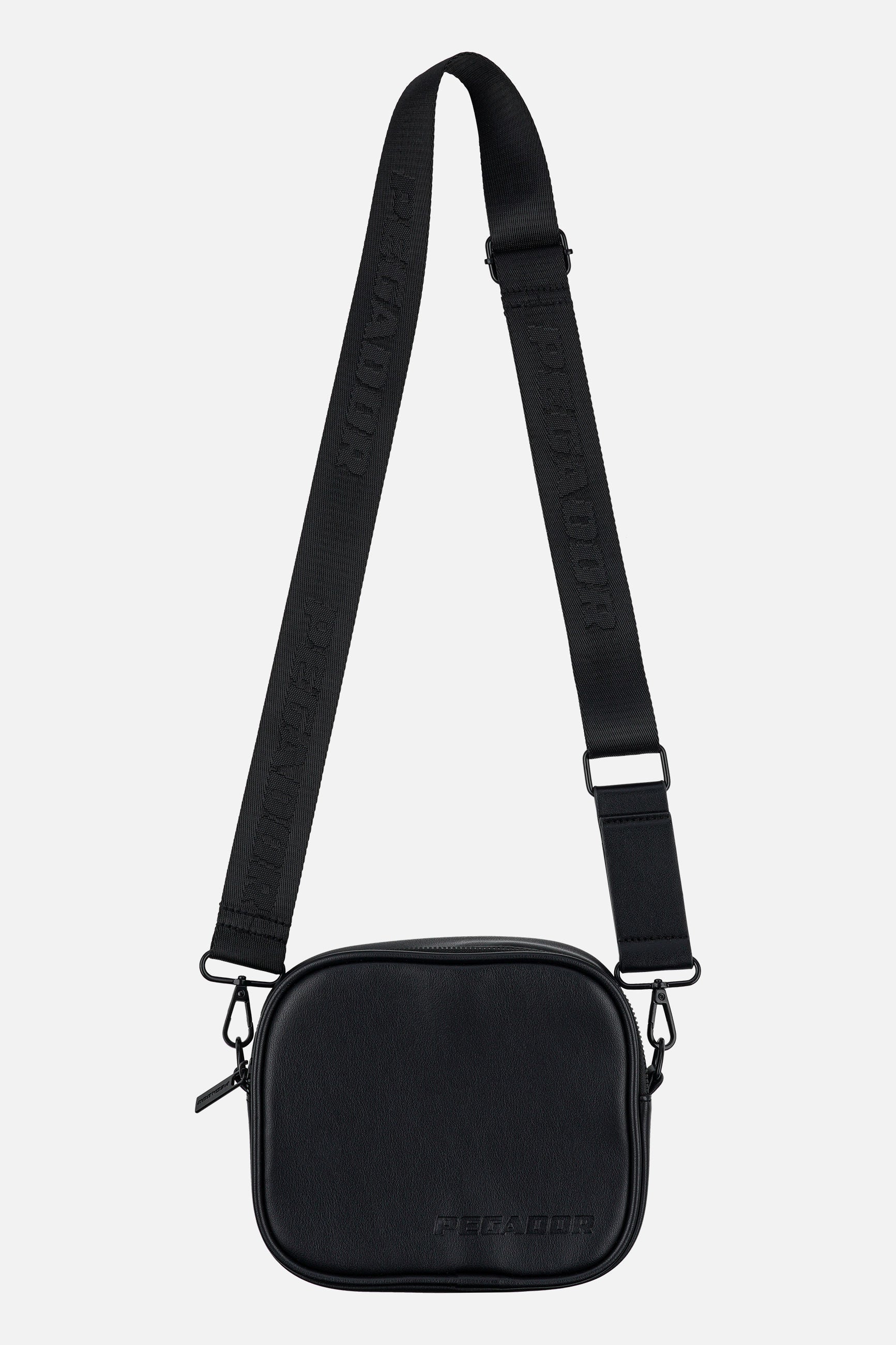 Pegador Skibo Logo Faux Leather Shoulder Strap Bag Black Ganzkörper Bild aus der Never Too Late Kollektion für Herren