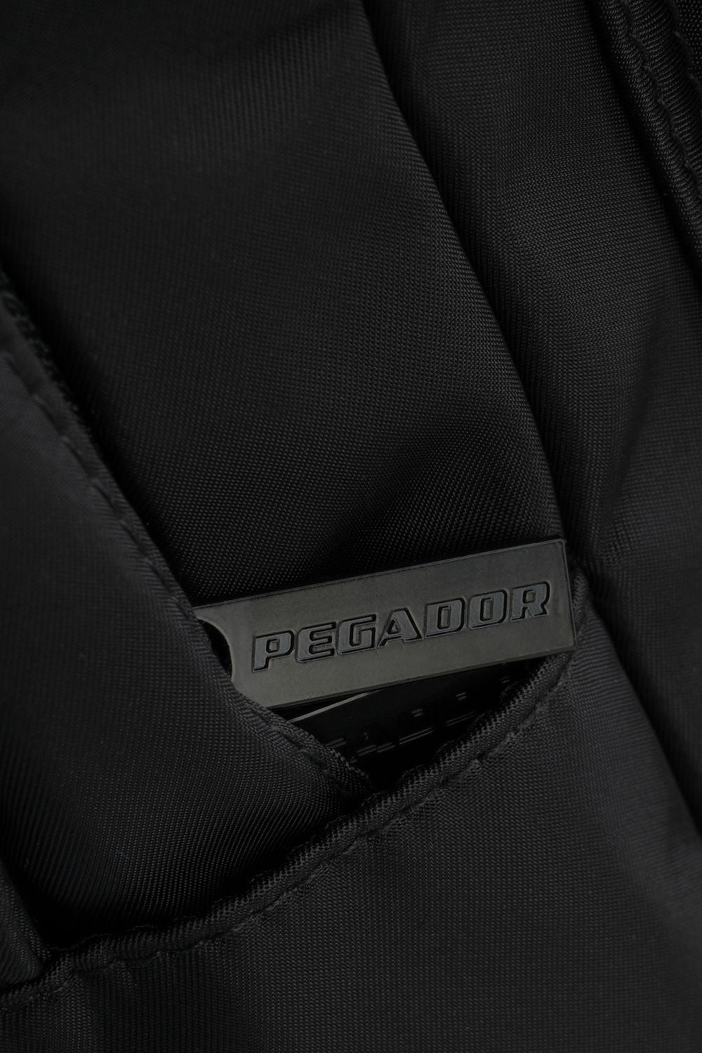 Pegador Ventnor Logo Nylon Backpack Black Detailshot aus der Next Wave Kollektion für Herren