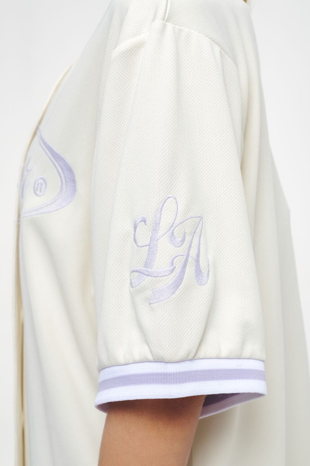 Pegador Angeles Oversize Baseball Shirt Angels Cream Detailshot aus der Trust The Process Kollektion für DaHerren