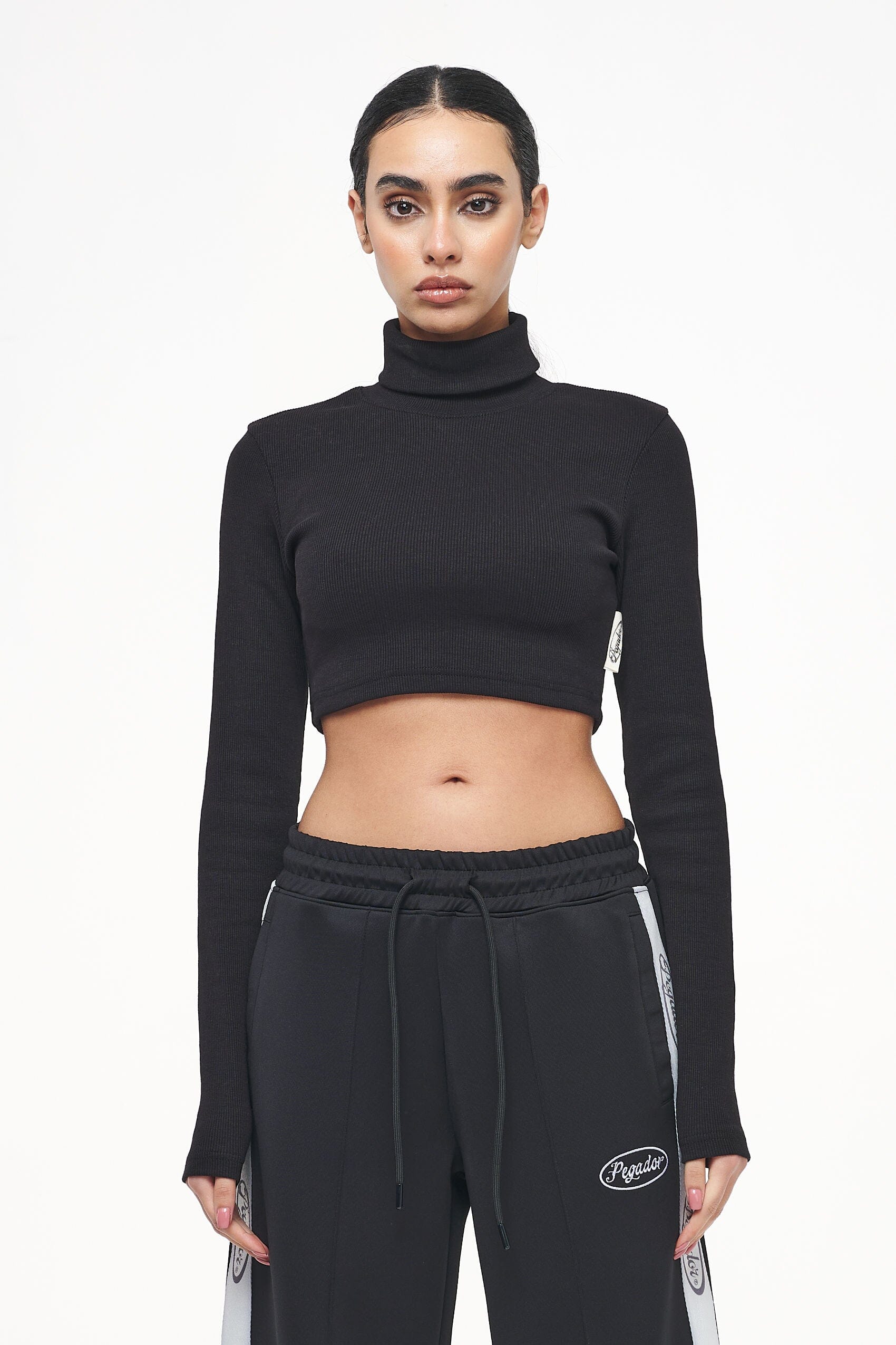 Pegador Zito Rib Cropped Turtleneck Longsleeve Black Hauptansicht aus der Trust The Process Kollektion für DaHerren